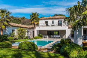 Villa Romaine - Nestled in lush greenery